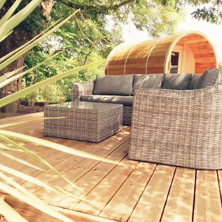 Le Domaine De Pivette Climatisee Et Insolite Avec Terrasse Privative * Avranches