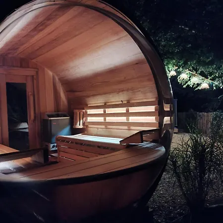 Bed & Breakfast Le Domaine De Pivette Climatisee Et Insolite Avec Terrasse Privative *