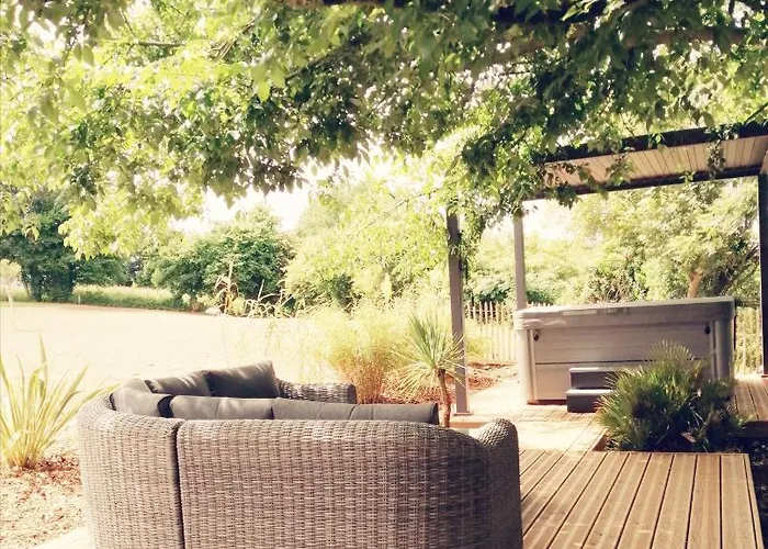 Bed & Breakfast Climatise Avec Terrasse Privative Et Kitchenette 3*